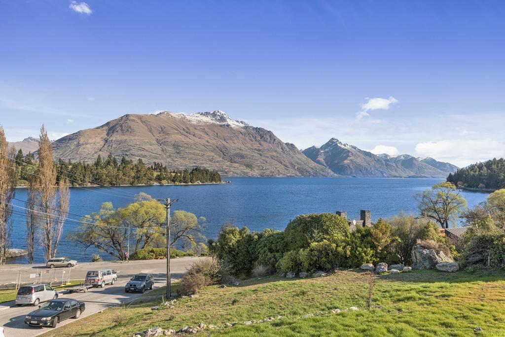 Lakeside Luxury On Suburb Street Distretto di Distretto di Queenstown Esterno foto